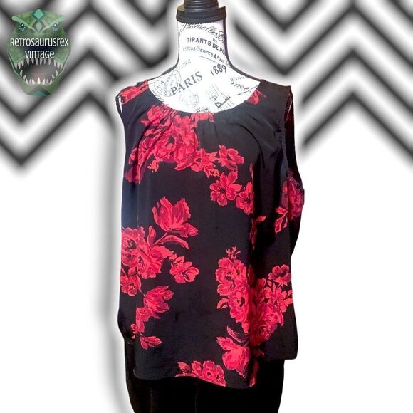 𝅺rose Tank Top - Picture 3 of 4